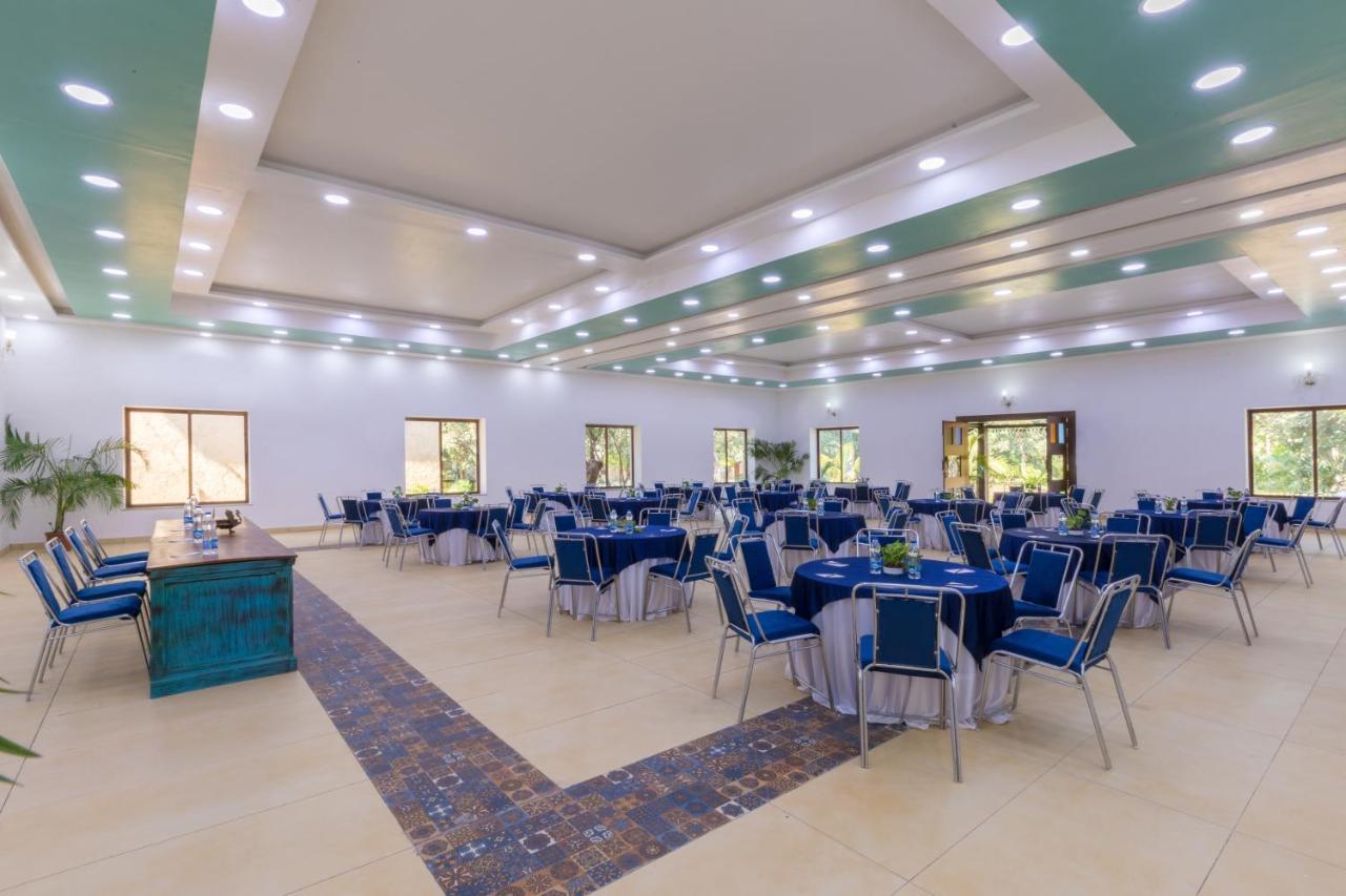 Sterling Padam Pench Otel Khawāsa Dış mekan fotoğraf